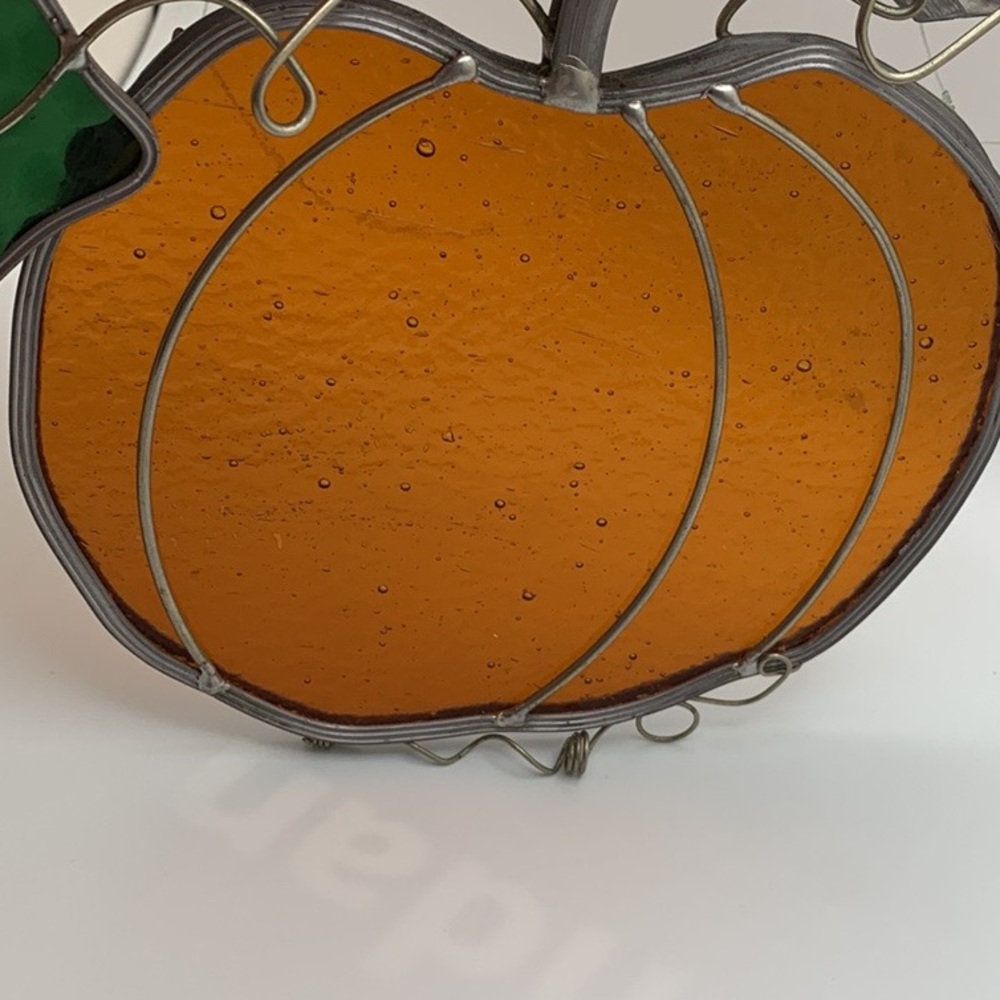VTG stained glass pumpkin sun catcher with green leaves. Thanksgiving - Picture 9 of 9